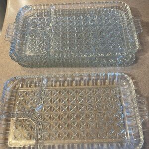 Vintage Anchor Hocking snack plates. Set of 4 pressed glass. Excellent condition
